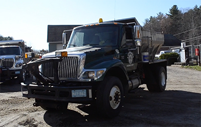 dpw salt spreader truck